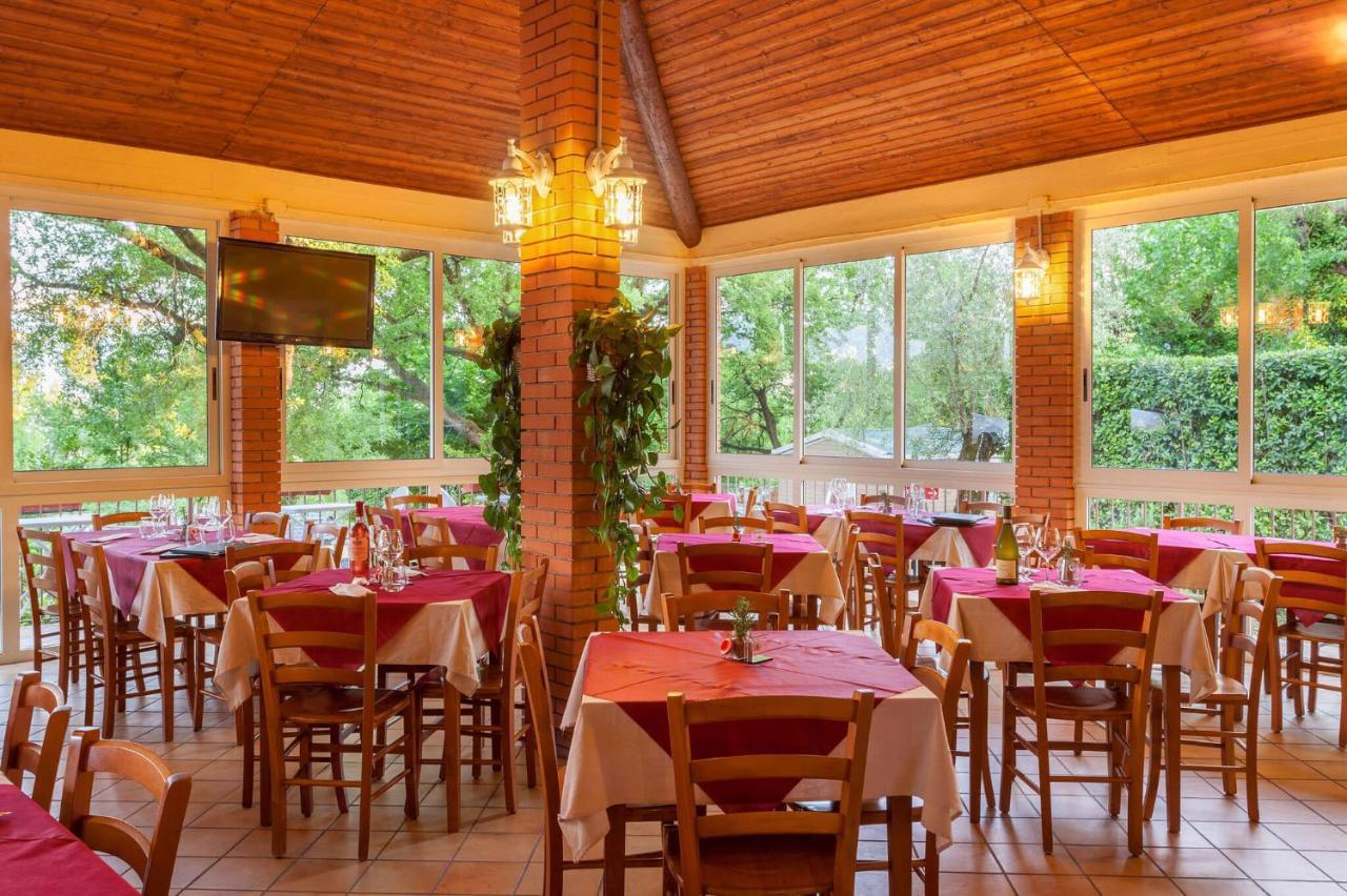 Camping Piantelle Moniga del Garda Buitenkant foto